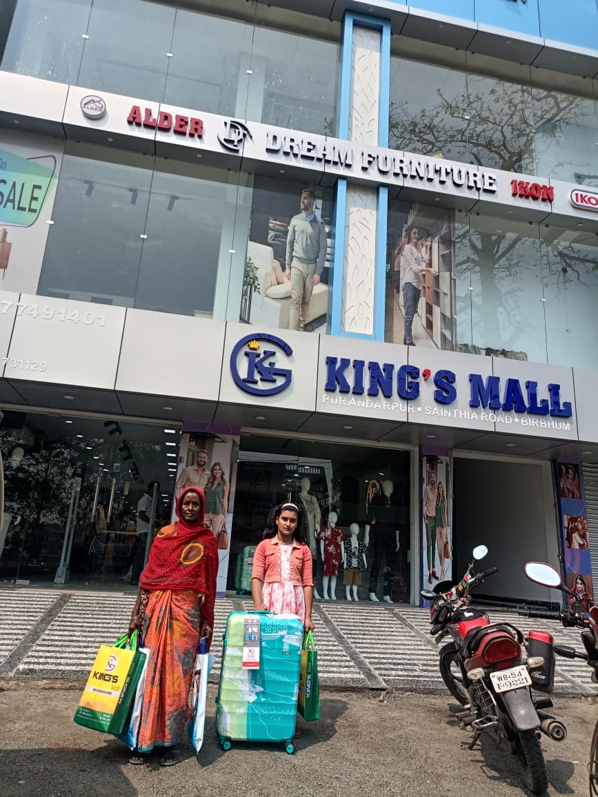King's Mall Exterior